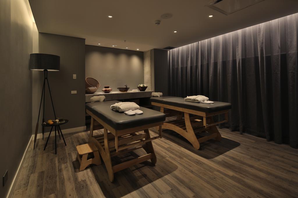 Hotel Movich Buro 51 Barranquilla  Exteriér fotografie A treatment room at a spa