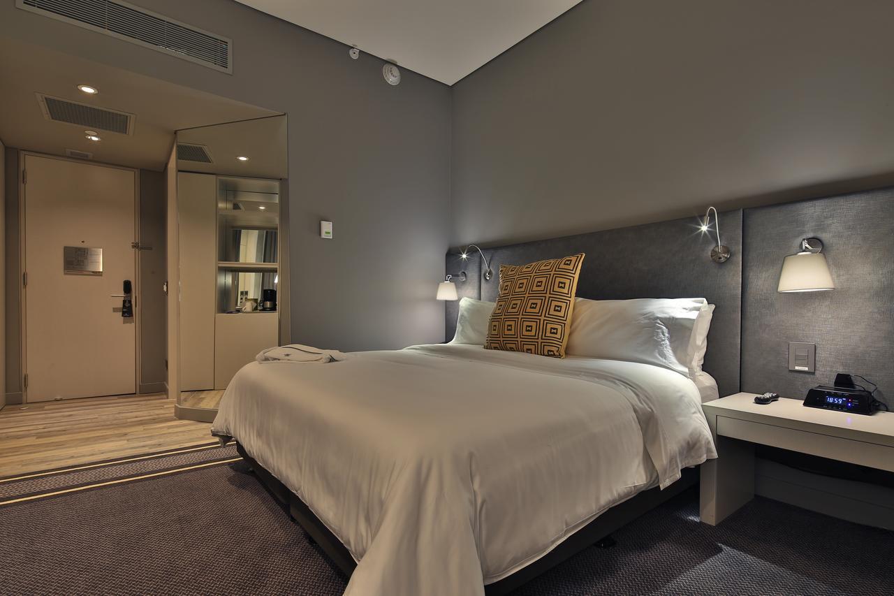 Hotel Movich Buro 51 Barranquilla  Exteriér fotografie A bedroom at the hotel